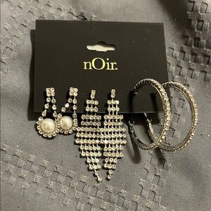 nOir Jewelry Silver and White Earrings Set